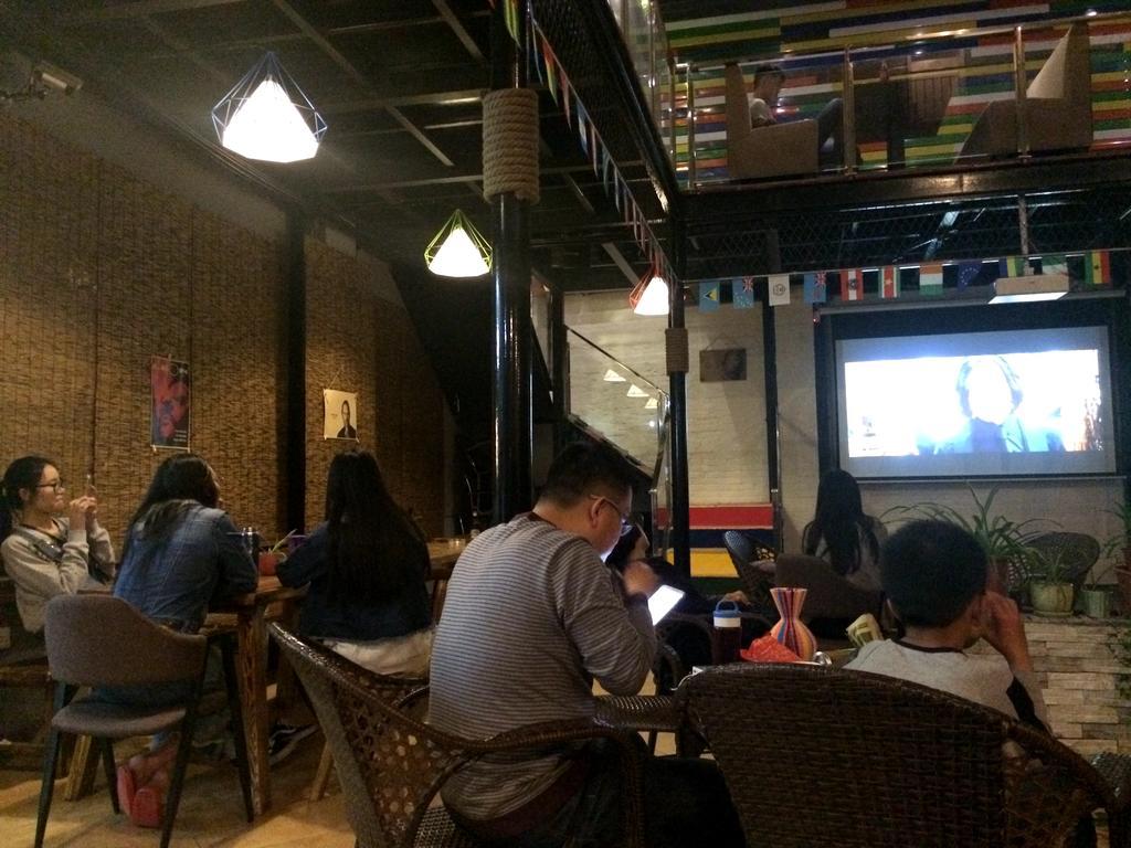 Xi'An Rainbow Youth Hotel Exterior photo